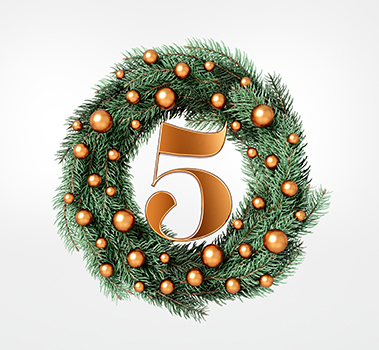 Holiday wreath with the number 5 inside