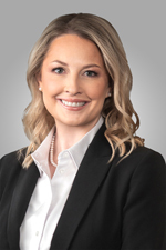 Photo of Téhaura R. Henning