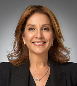 Photo of Laura M. Nava